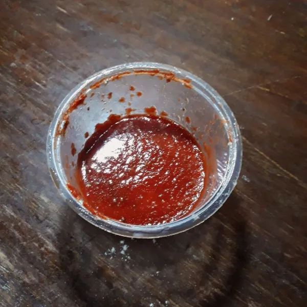 Saus : campurkan semua bahan saus, aduk rata.