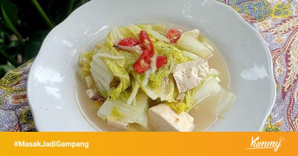 Tumis sawi putih dengan bumbu khas