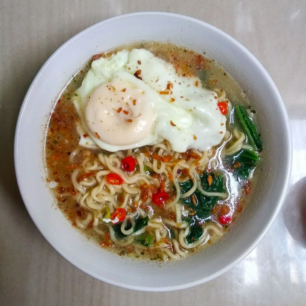 Mie Instan Kuah Ala Warkop