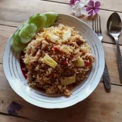 Nasi Goreng Ayam Nanas