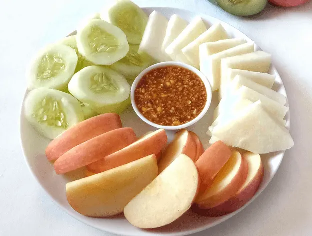 5 Resep Bumbu Rujak Buah yang Mudah Dibuat