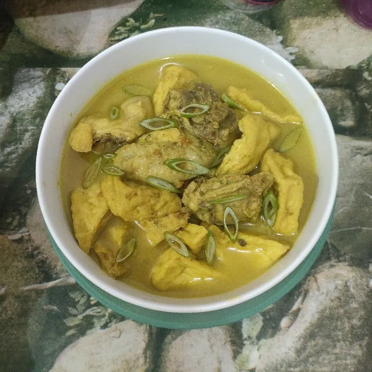 Ayam Tahu Santan Kuning