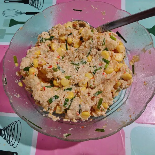 Tes goreng sedikit untuk koreksi rasa.