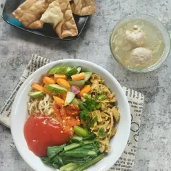 Mie Ayam Acar