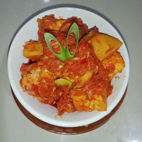 Pangek Kentang siap disajikan.