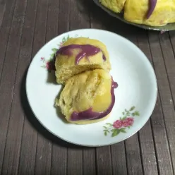 Roti Kukus Selai Taro