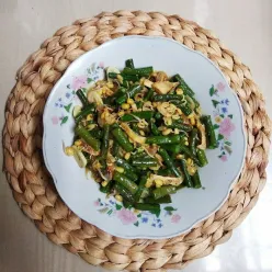 Kacang Panjang Tumis Kecambah