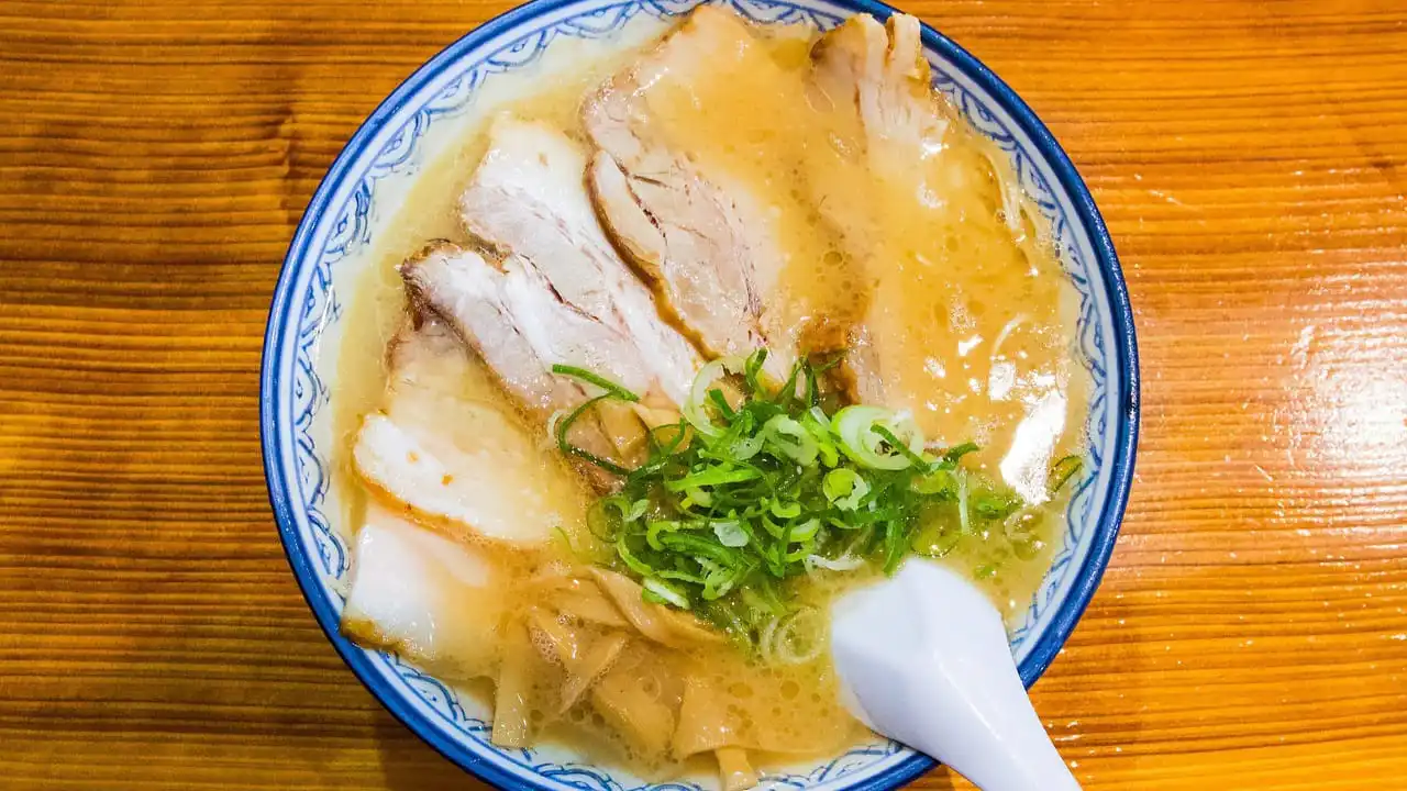 ilustrasi tonkotsu ramen (pixabay.com/5amramen)