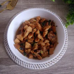 Ayam Dadu Bumbu Kecap