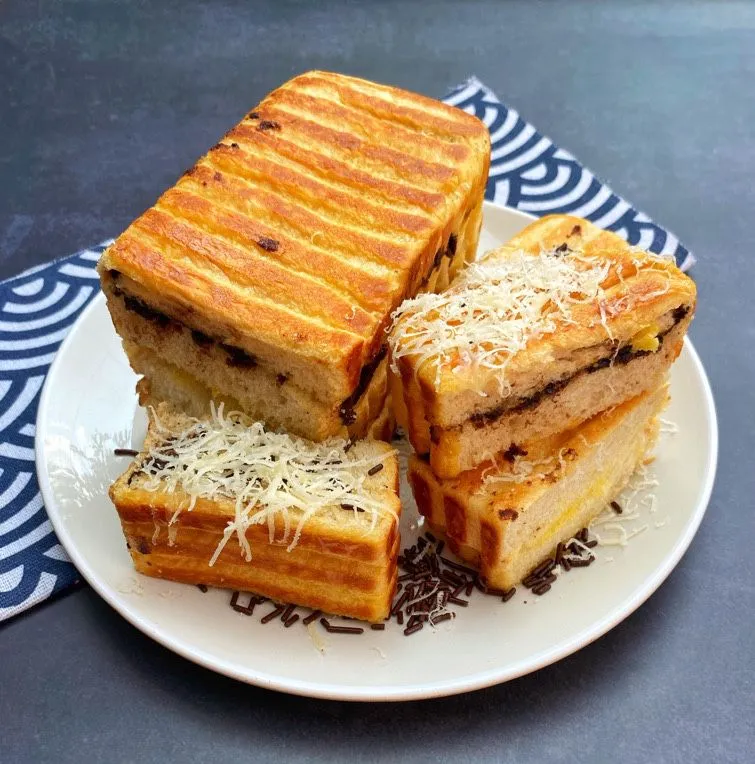 Roti Bakar Bandung Coklat Keju