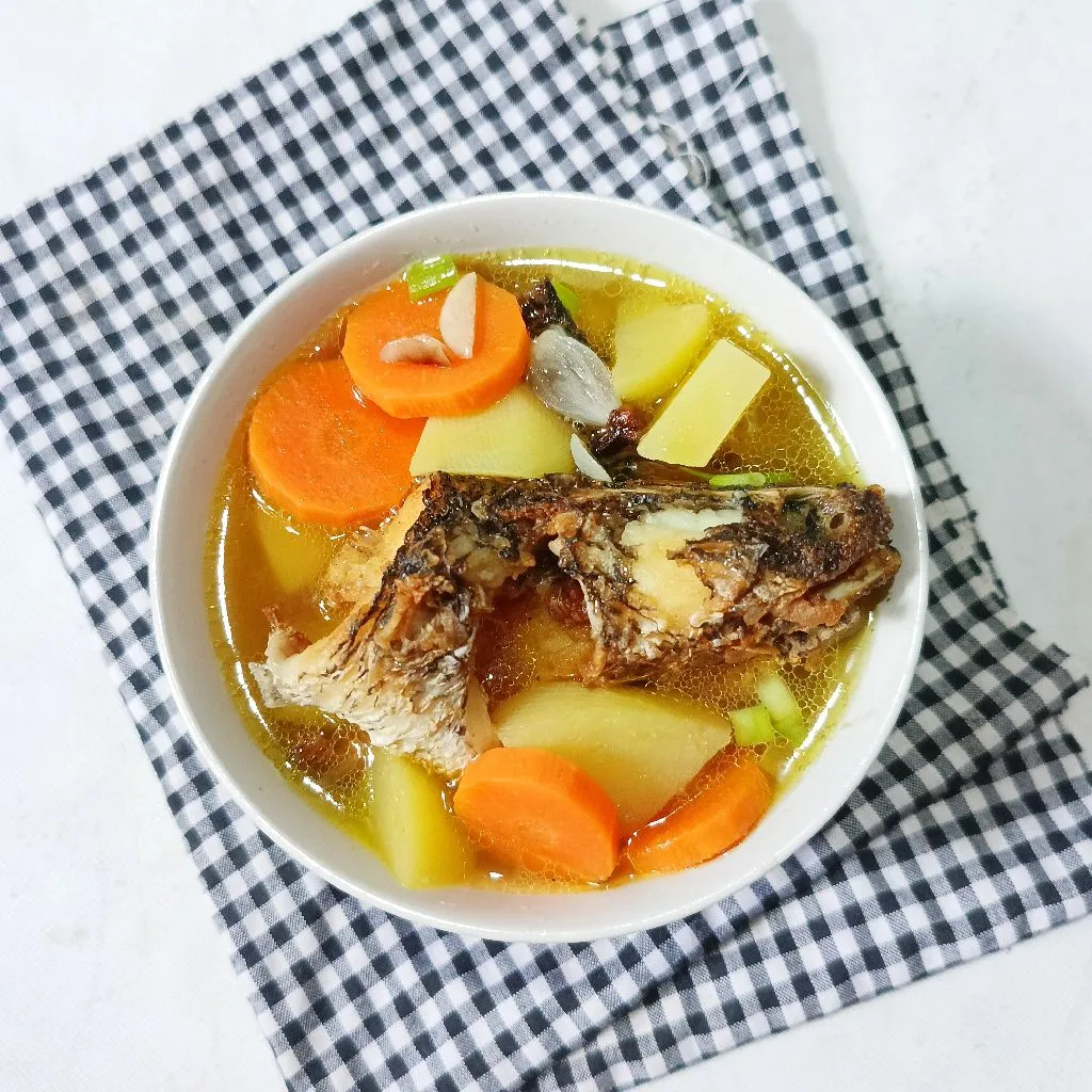 Sop Ikan Gabus Goreng