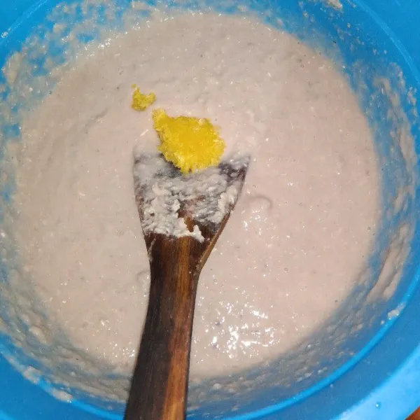 Tambahkan bawang putih.