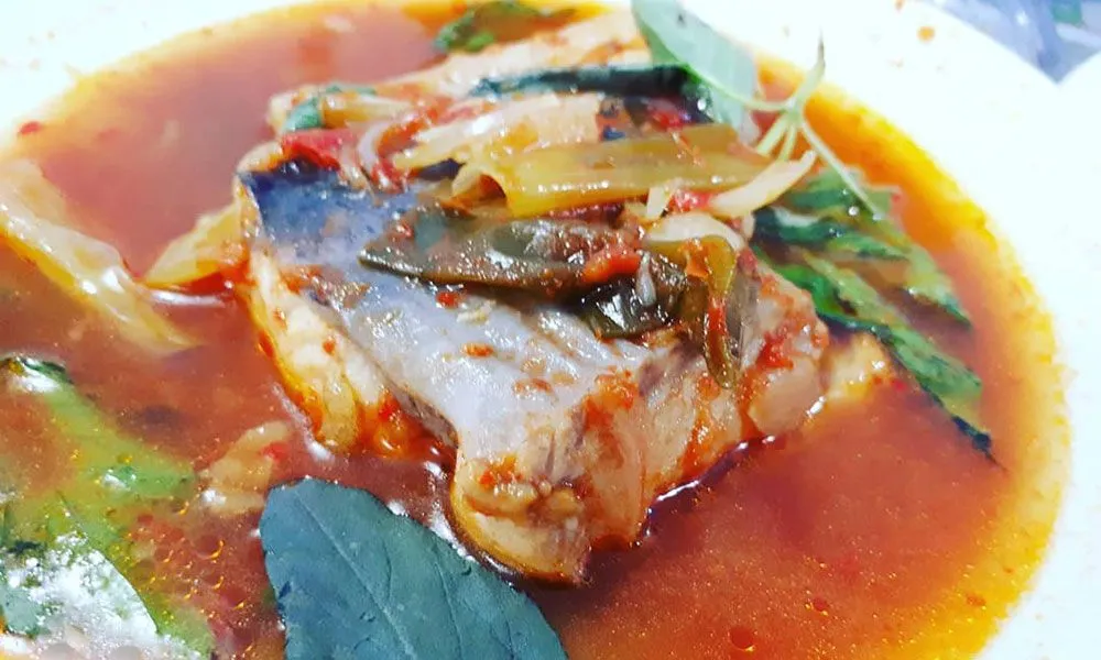 pindang patin makanan khas sumatera selatan