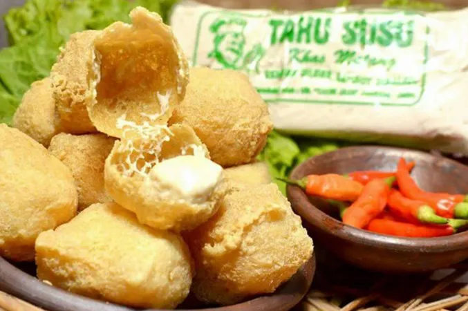 tahu susu Lembang oleh-oleh khas bandung