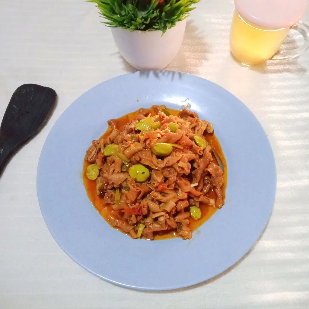 Tumis Usus Ayam Petai