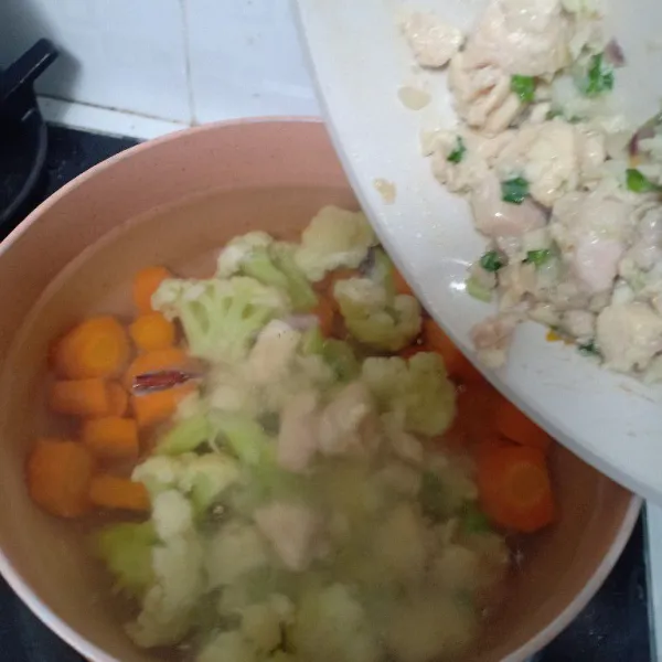 Setelah berubah warna masukan kesayuran