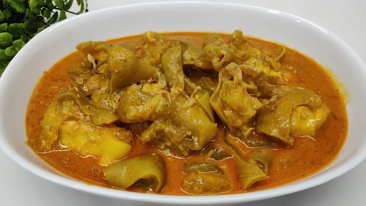 gulai tunjang khas padang