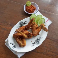 Sayap Ayam Goreng Bumbu Ketumbar