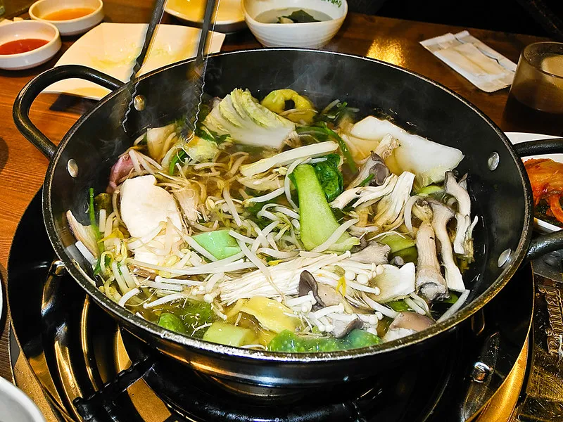 shabu-shabu makanan khas jepang