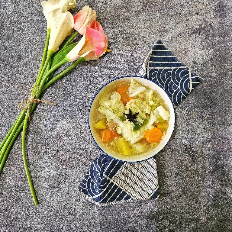 Sayur Sop Kol