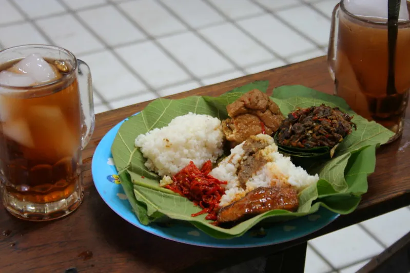 nasi jamblang makanan khas cirebon