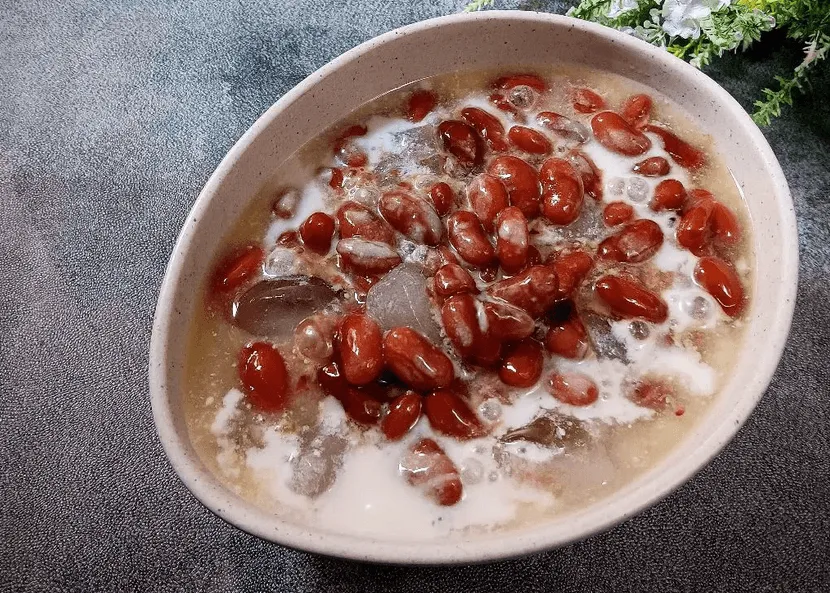 es kacang merah makanan khas Manado