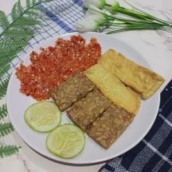 Lalapan Sambal Tempe Tahu