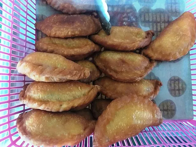 panada, oleh-oleh khas Manado