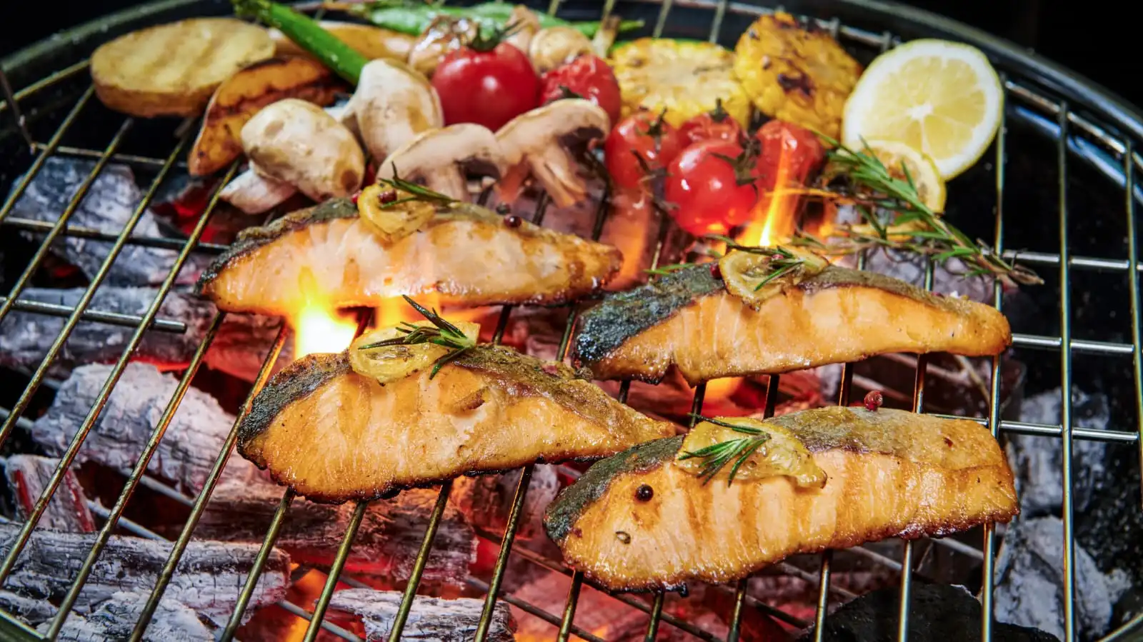 ilustrasi ikan bakar (freepik.com/jcomp)