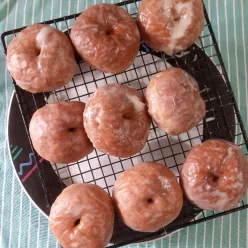 Donat Thai Tea