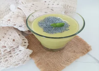 Jus Alpukat Selasih
