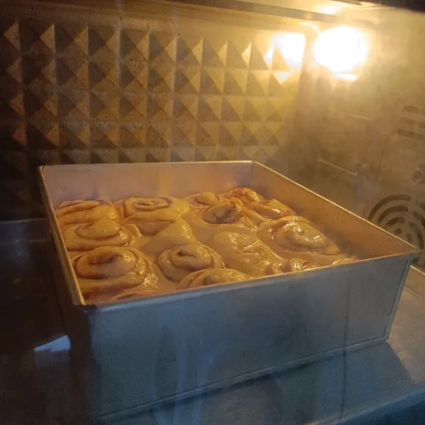 Panggang dalam oven suhu 175°C api atas bawah selama 20-25 menit.