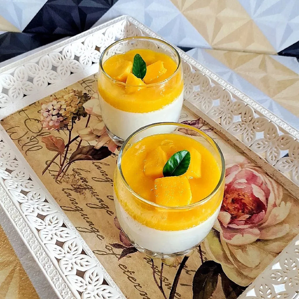 Panna Cotta Saus Mangga