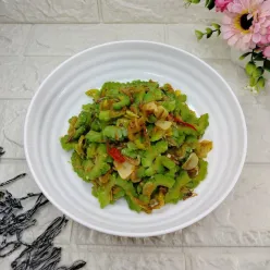 Tumis Pare Rebon