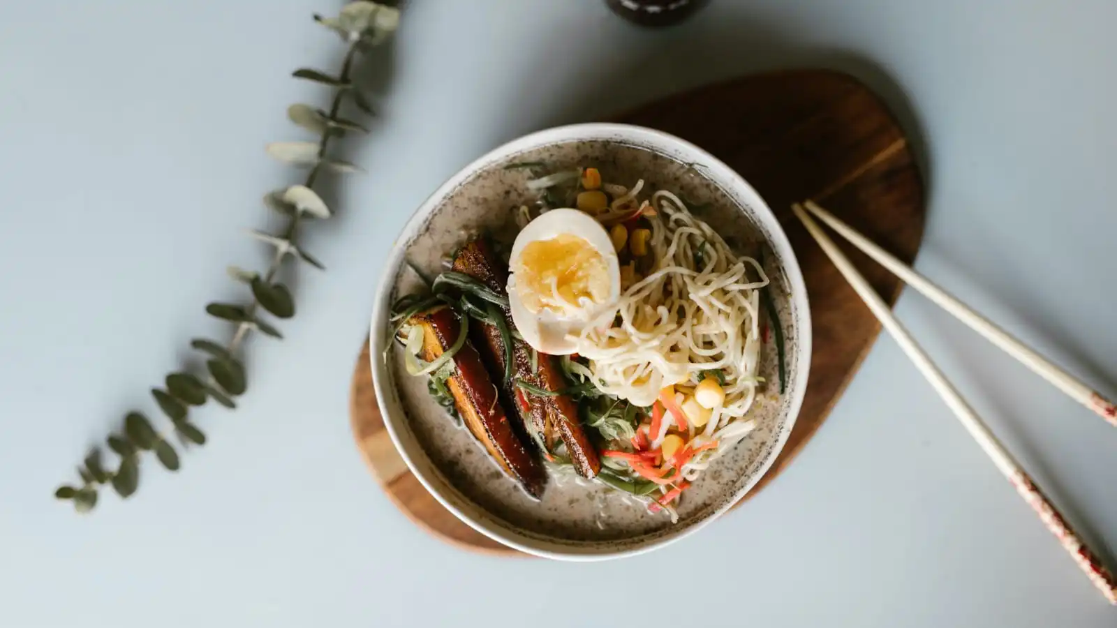 ramen (pexels.com/rdnestockproject)