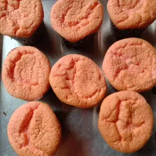 Chiffon yang baru dikeluarkan dari oven.