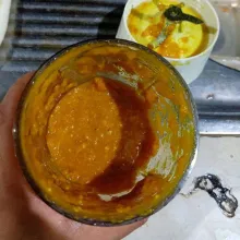 Bumbu semua dihaluskan.