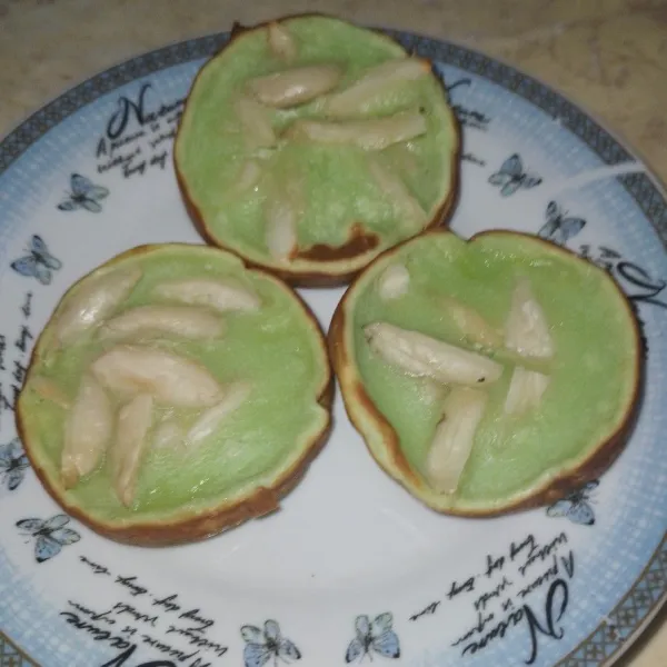 Kue angka durian telah siap untuk disajikan.