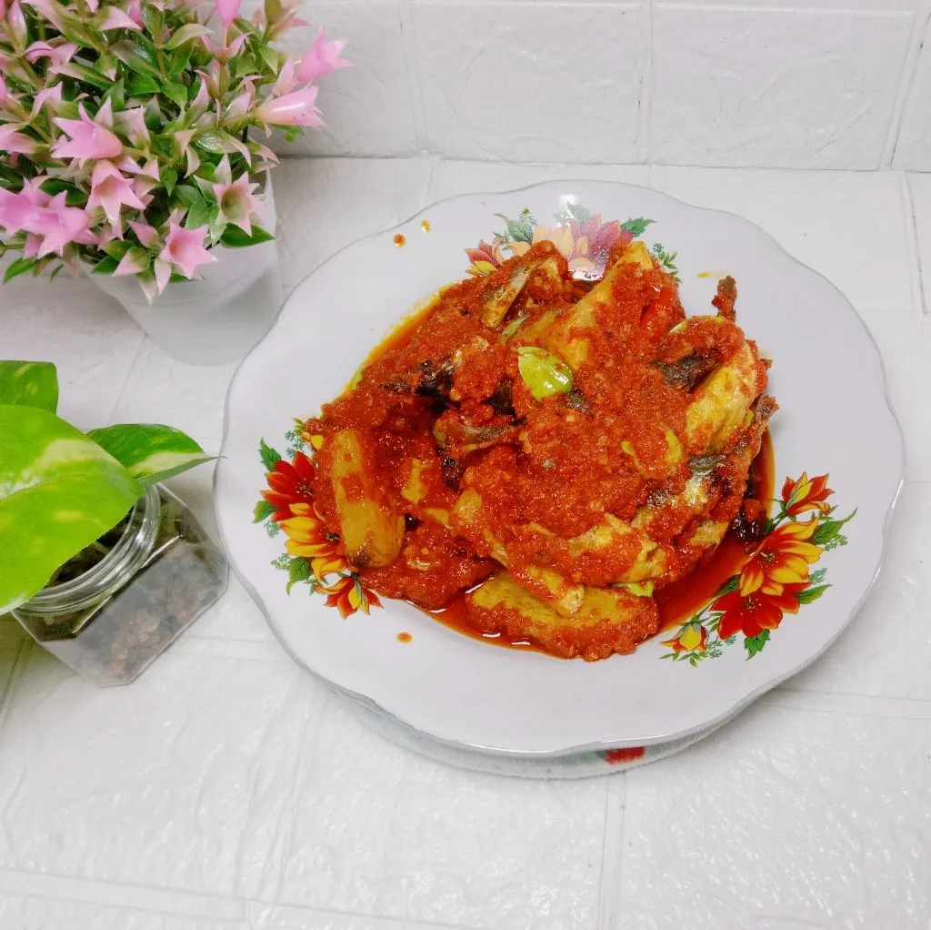 Balado Ikan Asin Tamban dan Kentang