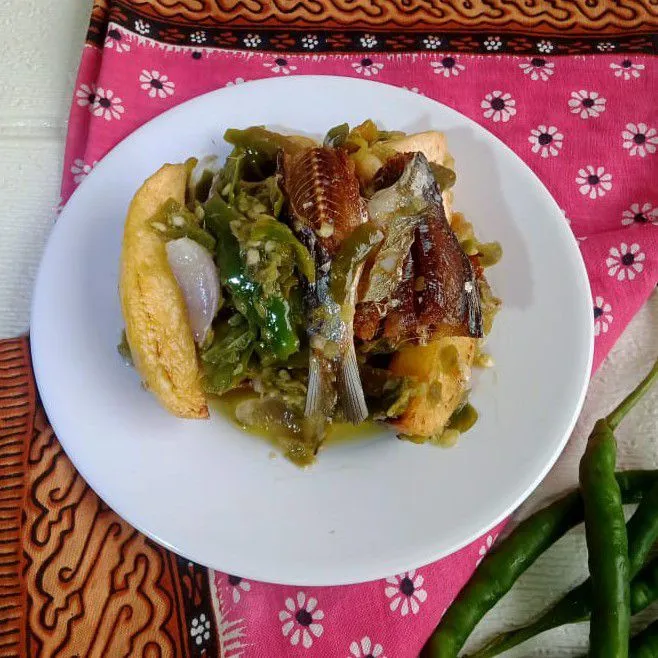 Balado Ijo Ikan Asin