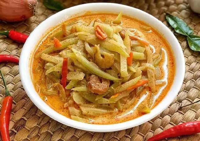 makanan berkuah sayur lodeh