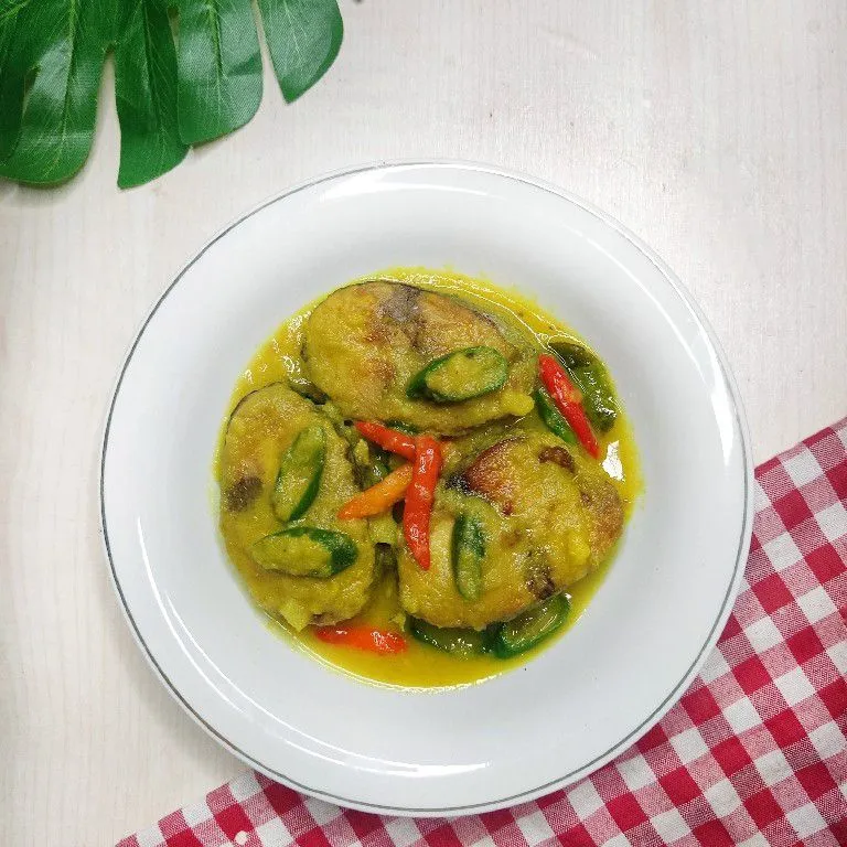 Ikan Tuna Bumbu Kuning