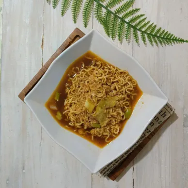 Mie Kari Kuah Pedas