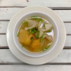 Sup Tahu Bakso Siomay Pedas