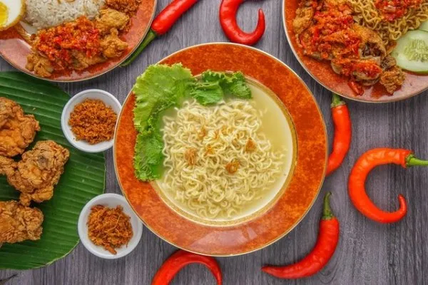 Ilustrasi indomie kuah