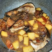 Masak sampai matang dan meresap, koreksi rasanya dan siap disajikan.
