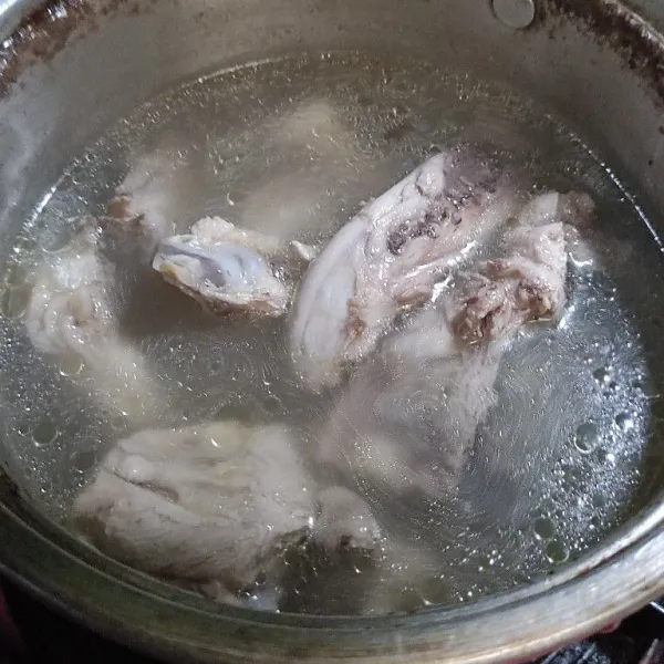 Rebus sebentar balungan ayam.
