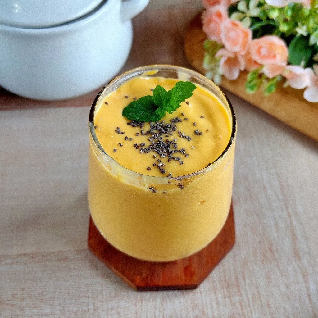 Mango Oat Smoothies