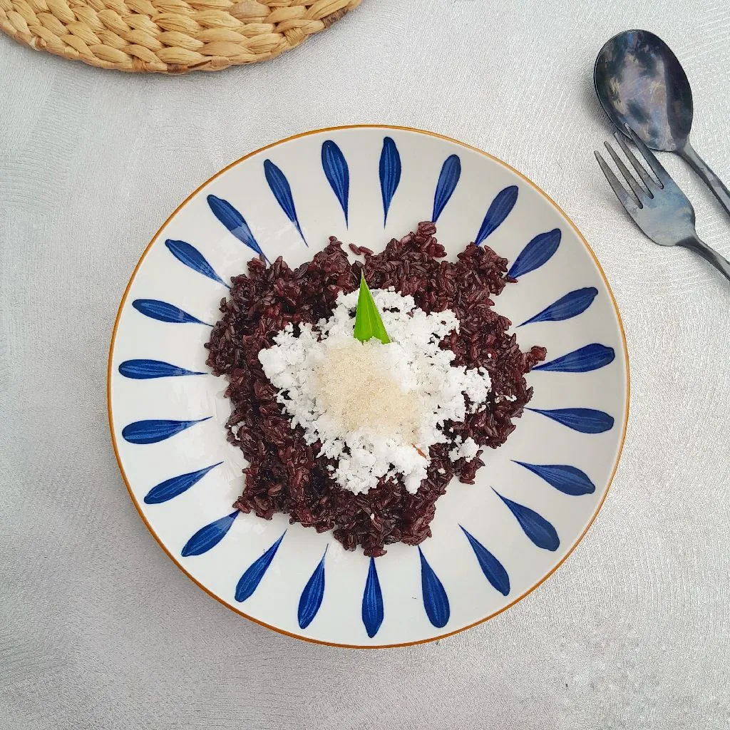 Ketan Hitam Tabur Kelapa