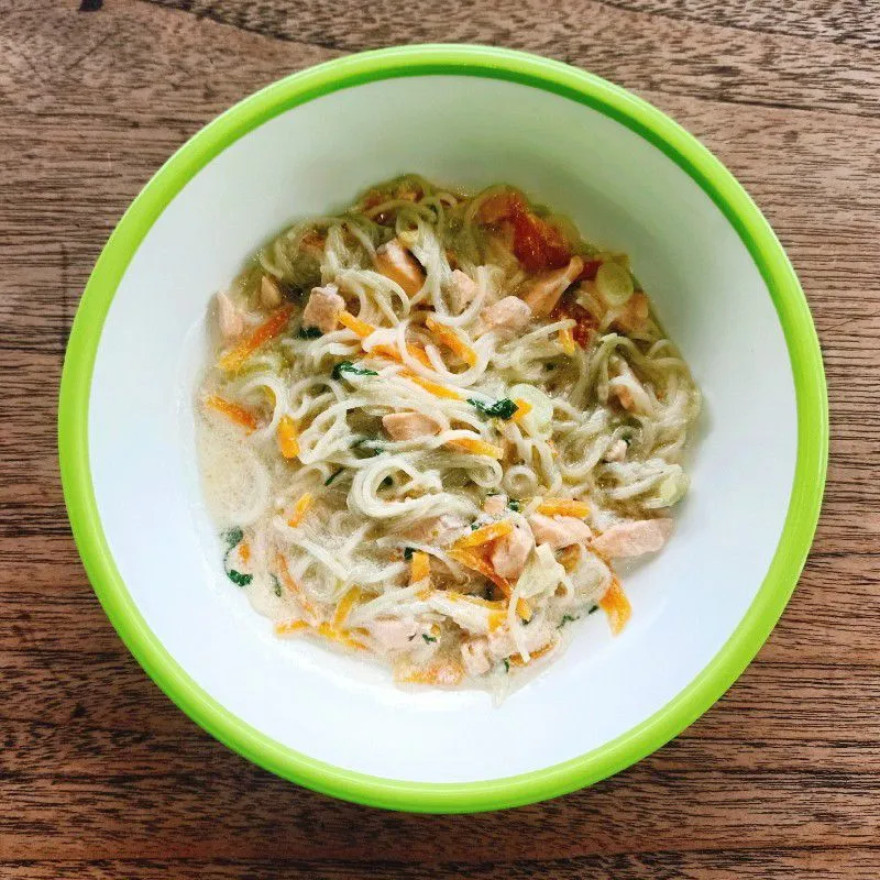 Creamy Salmon Noodles